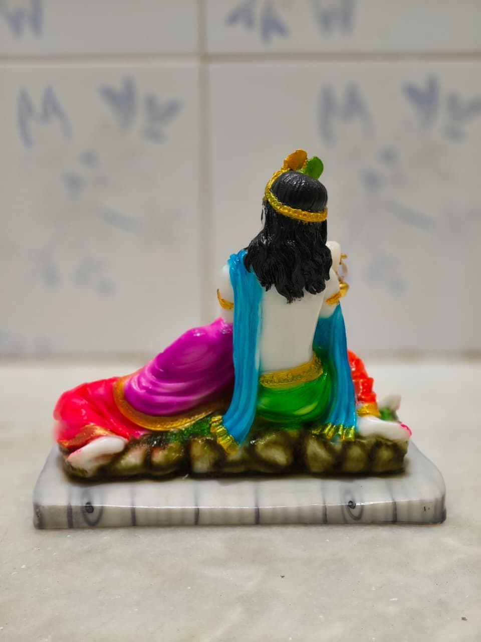 🪷 **Beautiful Radha Krishna Decorative Showpiece**